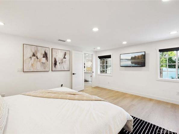 6105 Bellingham Avenue, North Hollywood CA 91606
