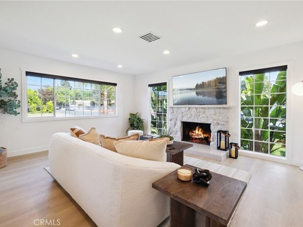 6105 Bellingham Avenue, North Hollywood CA 91606