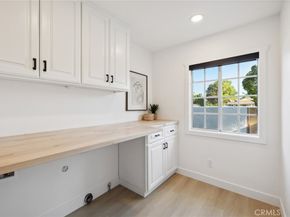 6105 Bellingham Avenue, North Hollywood CA 91606