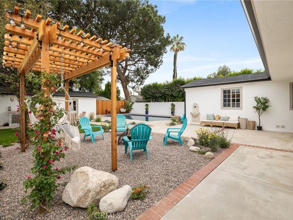 6105 Bellingham Avenue, North Hollywood CA 91606