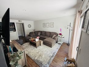 10068 Larwin Avenue 2, Chatsworth CA 91311