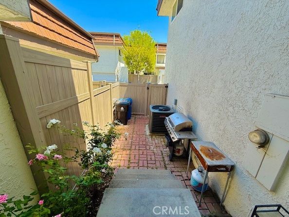 10068 Larwin Avenue 2, Chatsworth CA 91311