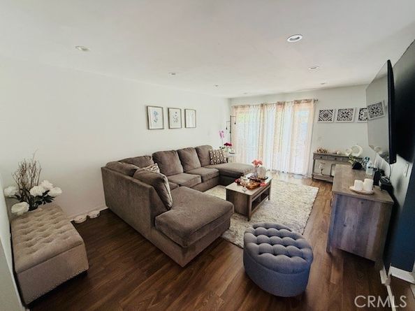 10068 Larwin Avenue 2, Chatsworth CA 91311