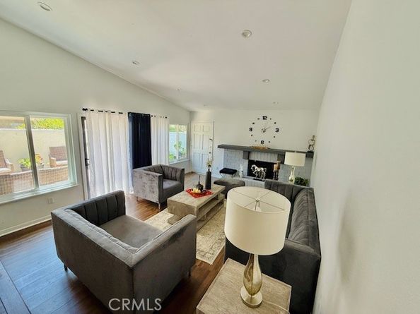 10068 Larwin Avenue 2, Chatsworth CA 91311