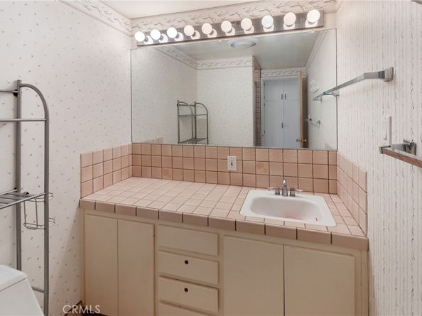 3029 Trudi Lane, Burbank CA 91504