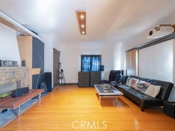 3025 Edgehill Drive, Los Angeles CA 90018