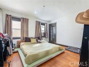 3025 Edgehill Drive, Los Angeles CA 90018