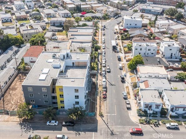 3025 Edgehill Drive, Los Angeles CA 90018