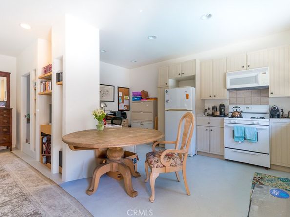 3524 Grand View Boulevard, Los Angeles CA 90066