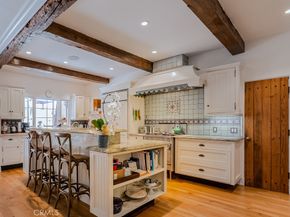 3524 Grand View Boulevard, Los Angeles CA 90066