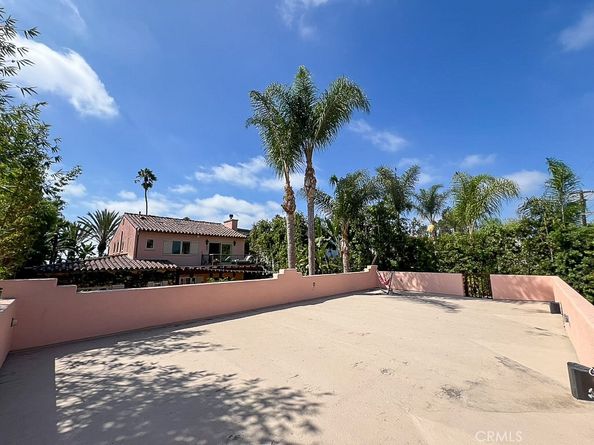 3524 Grand View Boulevard, Los Angeles CA 90066