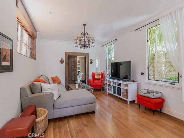 3524 Grand View Boulevard, Los Angeles CA 90066