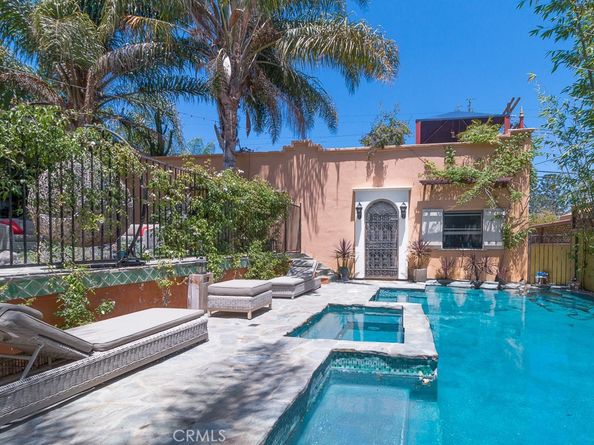 3524 Grand View Boulevard, Los Angeles CA 90066