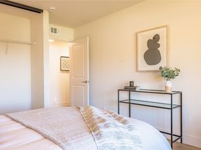 23586 Villena, Mission Viejo CA 92692