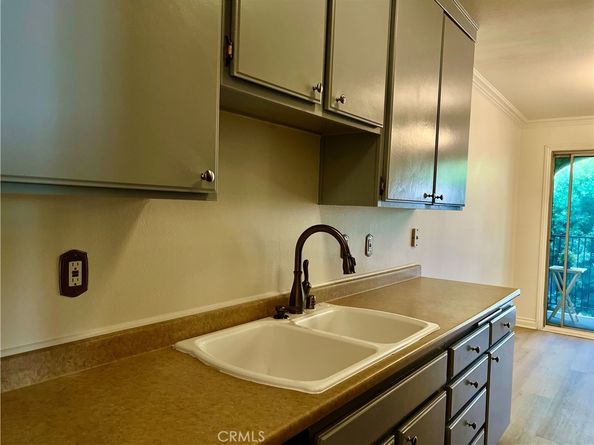 3010 Montrose 33, La Crescenta CA 91214