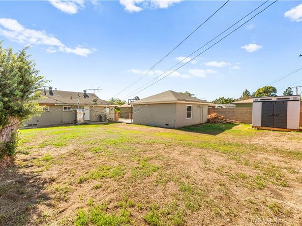 816 W G, Ontario CA 91762