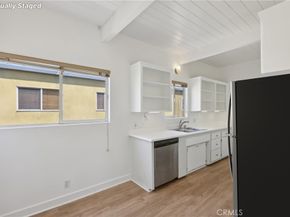 2325 Kansas Avenue 20, Santa Monica CA 90404