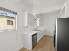 2325 Kansas Avenue 20, Santa Monica CA 90404