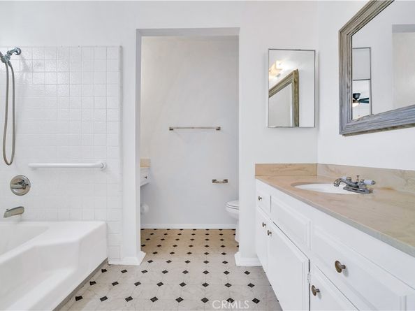 4637 W 132nd Street, Hawthorne CA 90250