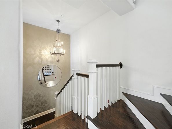 213 Seaview Street, Manhattan Beach CA 90266