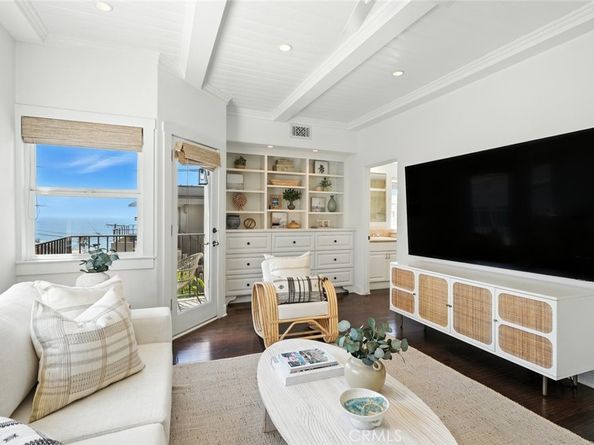 213 Seaview Street, Manhattan Beach CA 90266