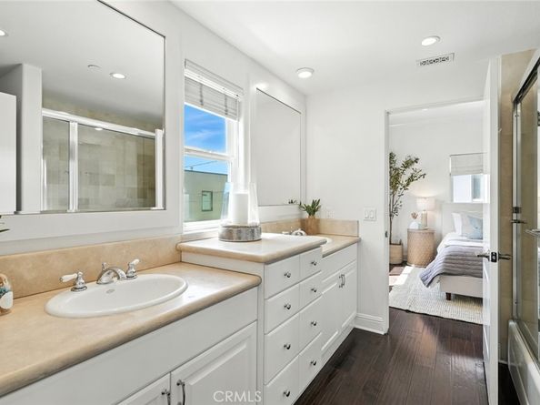 213 Seaview Street, Manhattan Beach CA 90266
