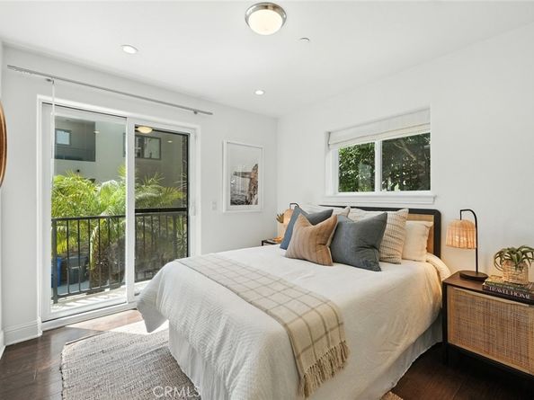 213 Seaview Street, Manhattan Beach CA 90266