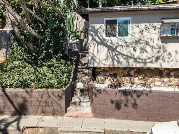 3432 Larissa Drive, Los Angeles CA 90026