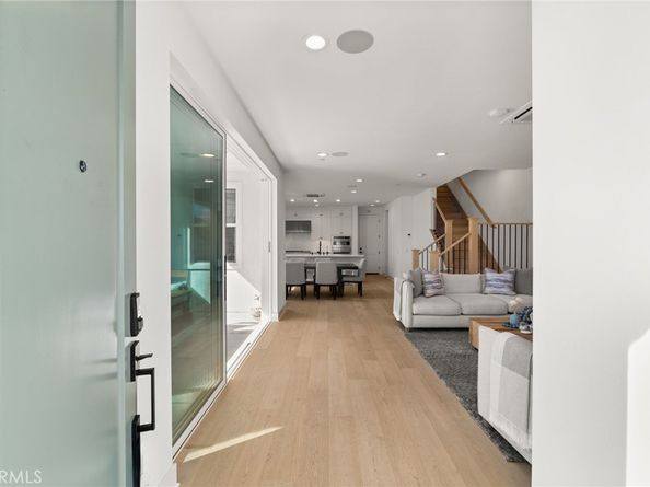 2127 Cresta, Newport Beach CA 92660