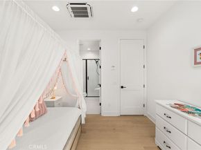 2127 Cresta, Newport Beach CA 92660