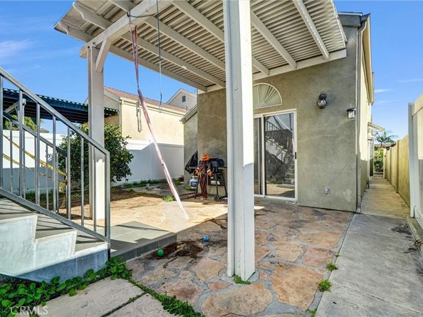 1209 Huntington Street, Huntington Beach CA 92648