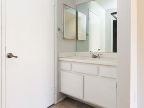 2512 N Tustin D, Santa Ana CA 92705