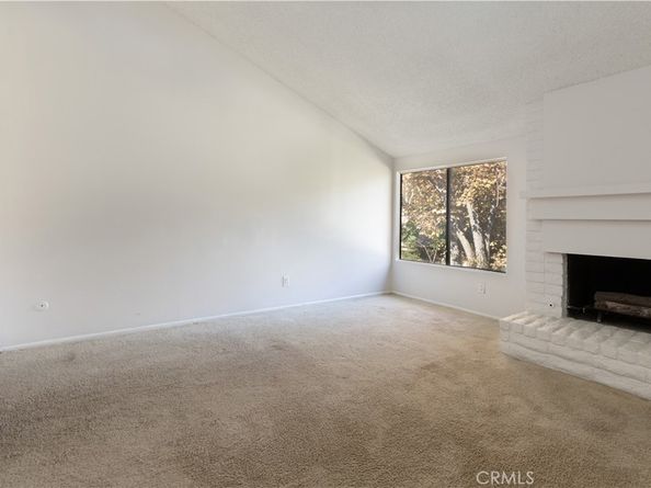 2512 N Tustin D, Santa Ana CA 92705