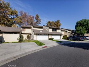 2512 N Tustin D, Santa Ana CA 92705
