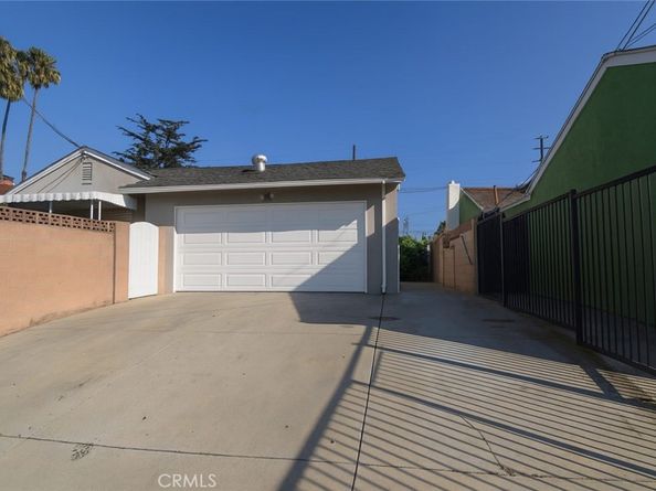 17451 Newland, Huntington Beach CA 92647
