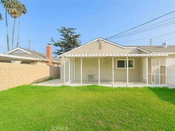 17451 Newland, Huntington Beach CA 92647