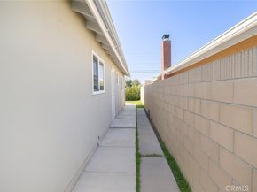 17451 Newland, Huntington Beach CA 92647