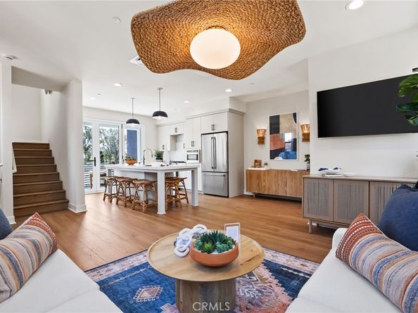 19051 Main Street 113, Huntington Beach CA 92648