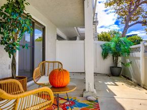 4682 Warner B102, Huntington Beach CA 92649