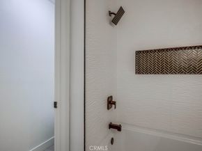 4682 Warner B102, Huntington Beach CA 92649