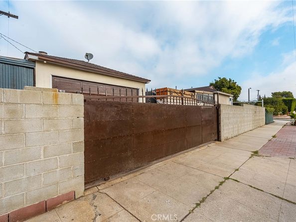 9085 Remick Avenue, Arleta CA 91331