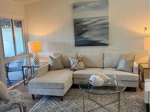 1660 Monterey Rd., M2-9I, Seal Beach CA 90740