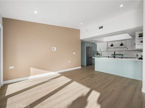 1641 Monterey Road M-2 18E, Seal Beach CA 90740