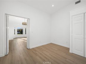 1641 Monterey Road M-2 18E, Seal Beach CA 90740