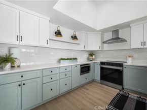 1641 Monterey Road M-2 18E, Seal Beach CA 90740