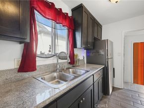 1250 W 87th, Los Angeles CA 90044