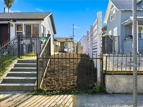 1250 W 87th, Los Angeles CA 90044