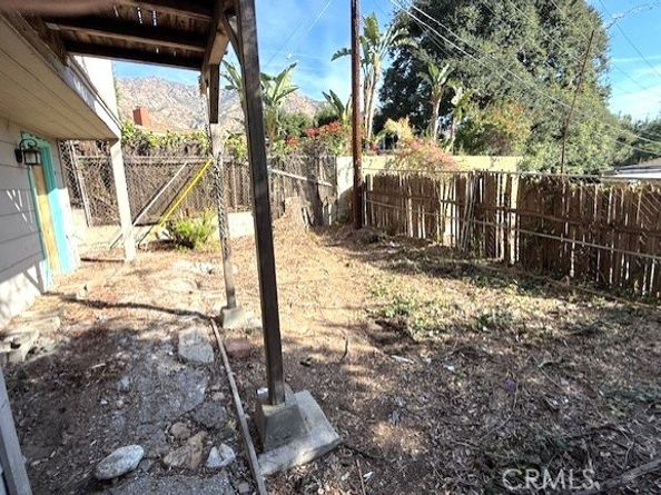 3130 N Mount Curve, Altadena CA 91001