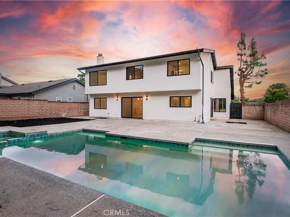 18611 Lassen, Northridge CA 91324