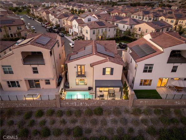 208 Canterbury, Irvine CA 92618